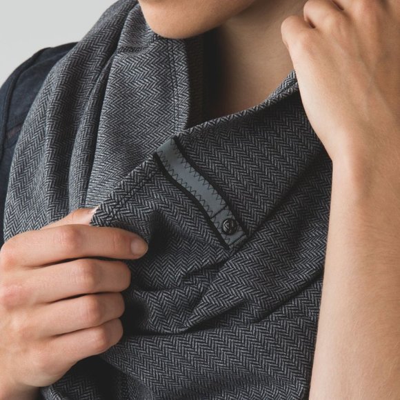 Lululemon Vinyasa Scarf - Picture 3 of 6